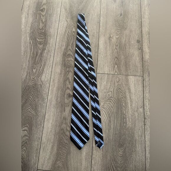 Náutica Black and Blue Striped Tie - Picture 1 of 3